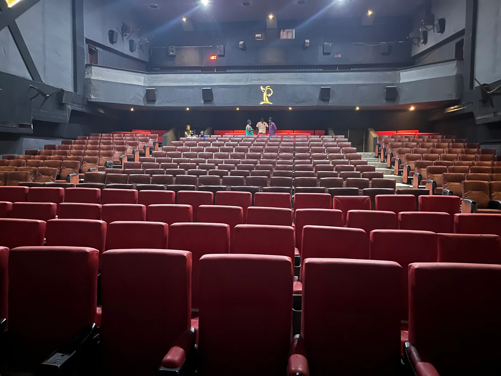 Virtual Print Fee (VPF): Solusi Pembiayaan Digitalisasi Bioskop